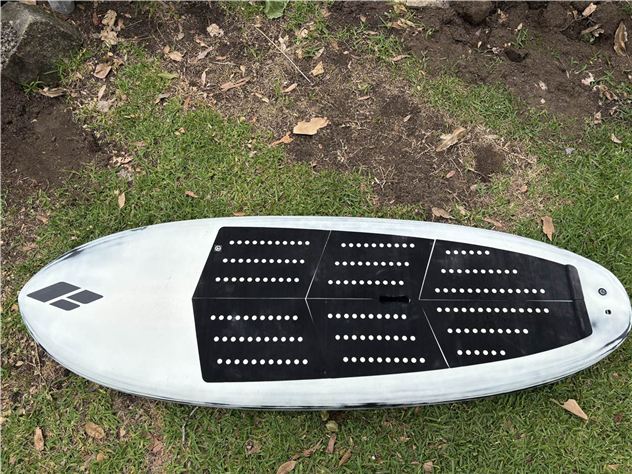 Amos Shapes Phantom - 6' 1", 105 Litres