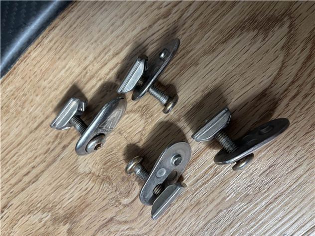 2022 Armstrong A+ 85 Mast - 85 cm