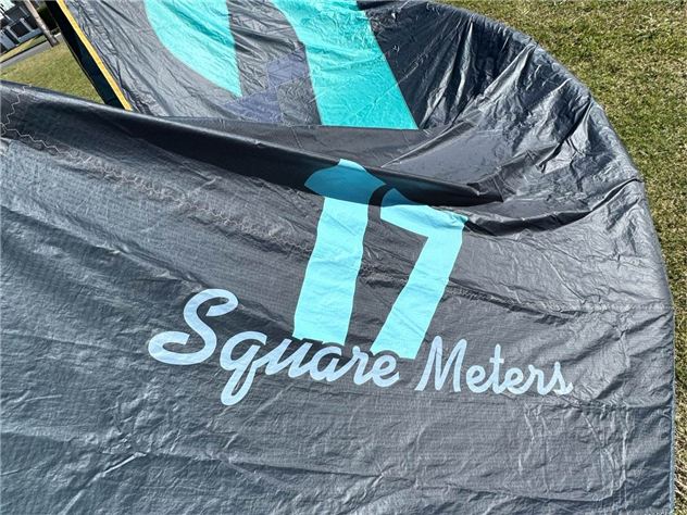 2021 F-One Breeze - 17 metre