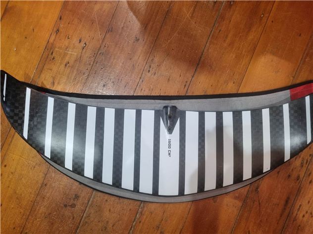 Armstrong 1600 Wing - 1600 cm