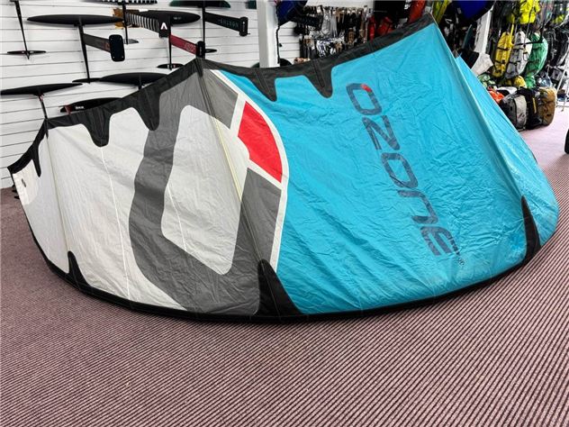 2022 Ozone Edge V11 - 10 metre