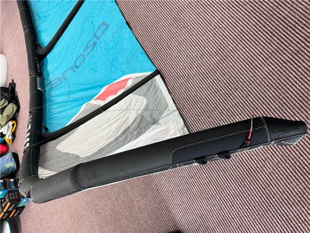 2022 Ozone Edge V11 - 10 metre