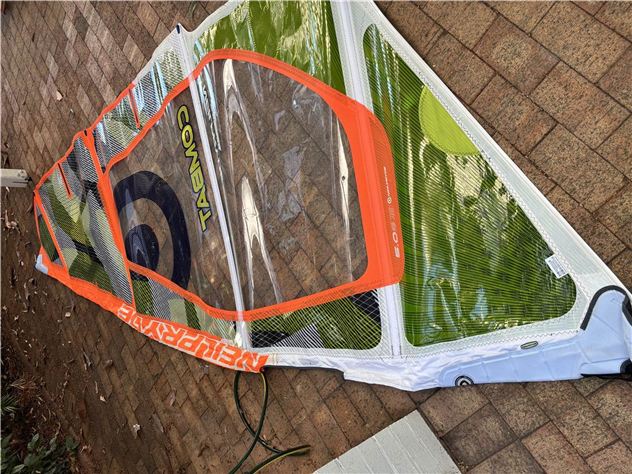 Neil Pryde Sail Madt And 2  Booms