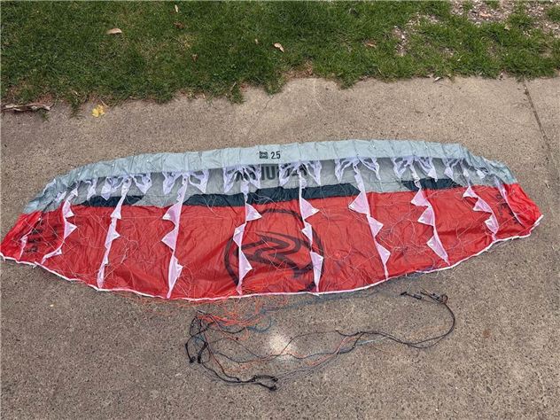 2023 Flysurfer Peak5 - 2.5 metre