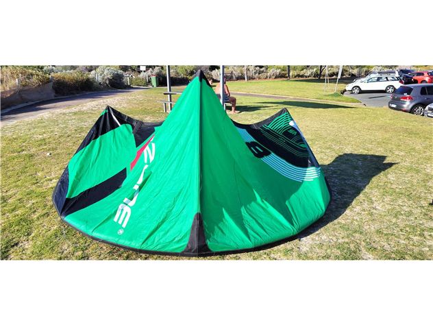 2019 Ozone Reo V5 - 8 metre