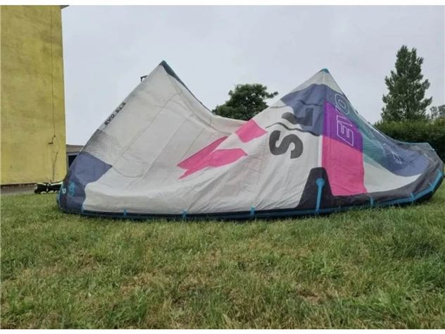 2021 Duotone Evo Sls - 10 metre