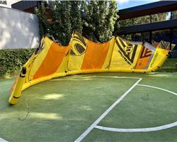 Cabrinha Switchblade 14 metre kiteboarding kite