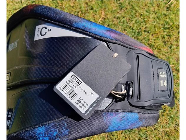 Ion Riot Curv 14 Select