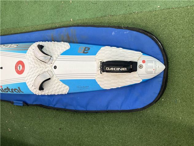 Mistral Speed Board Mistral Near New Condition - 237 cm, 53 litres