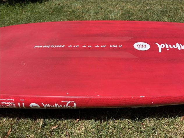 2021 Quatro Pyramid Pro - 77 litres