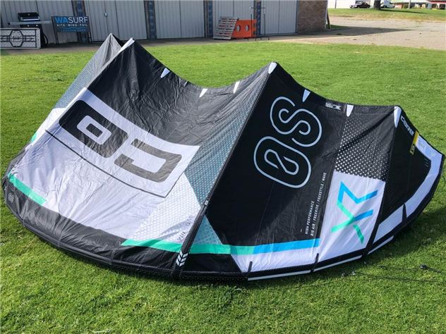 2024 Core Xr - 8 metre