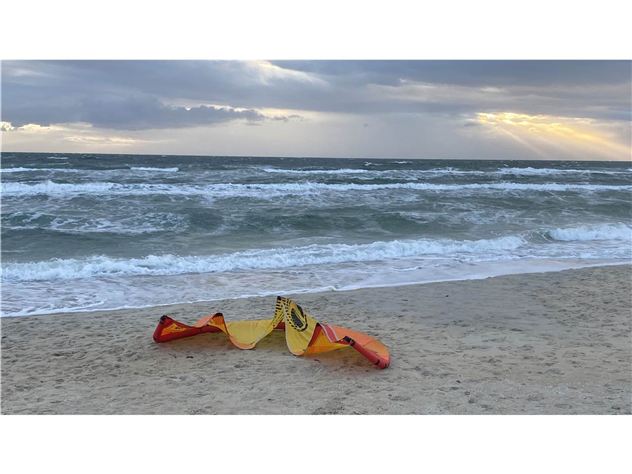 2019 Cabrinha Moto - 6 metre