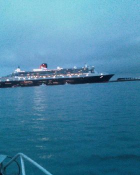 queen mary 2