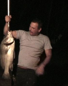fishnbundy.com