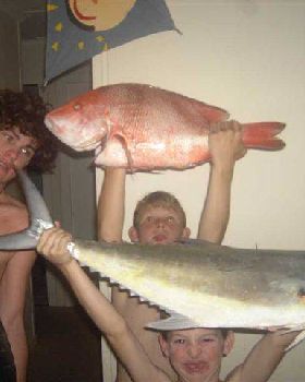 fishnbundy.com
