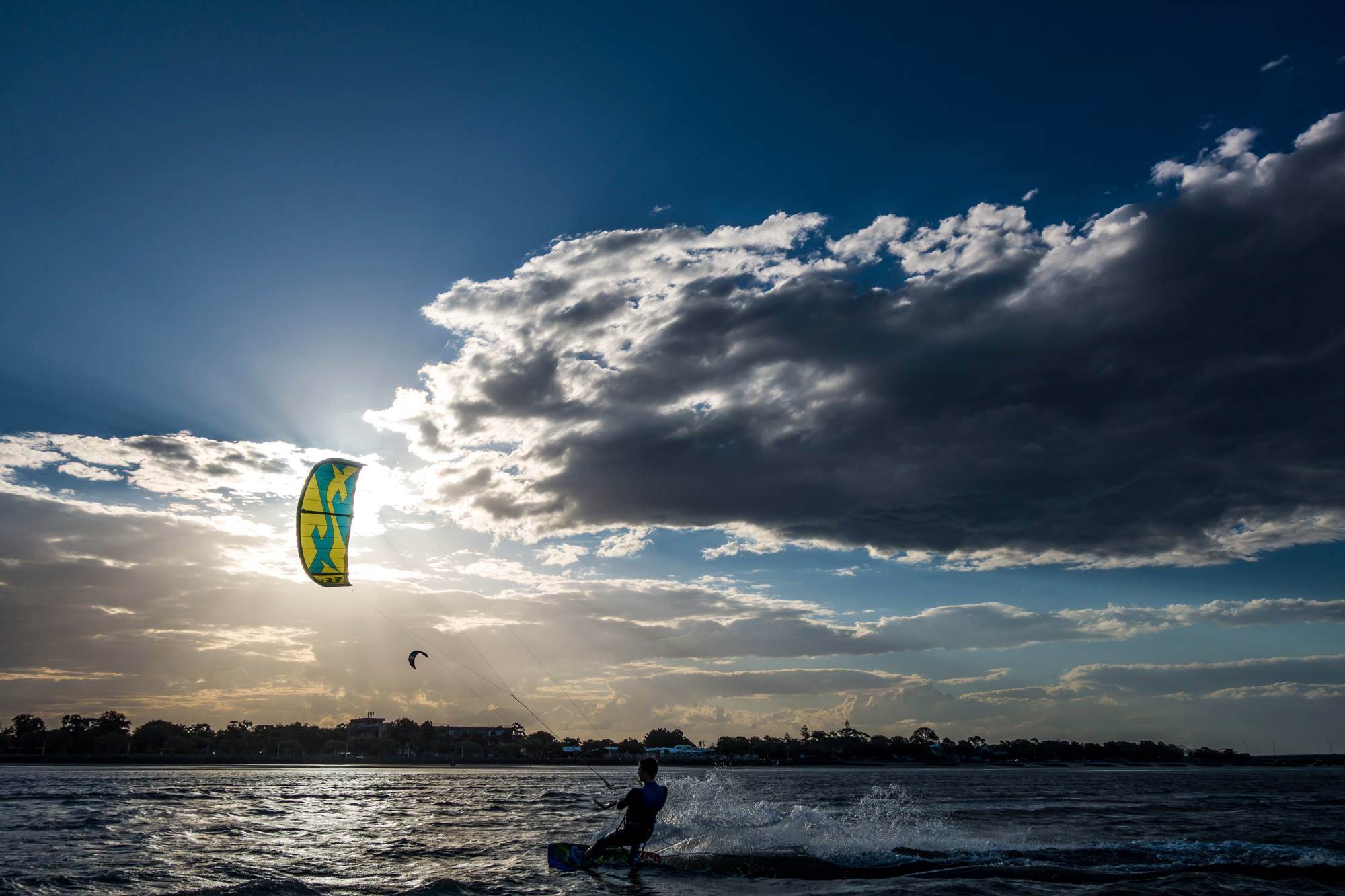 When Joris Miedema from Netherland comes the other side of the world for a kite session in Brisbane.