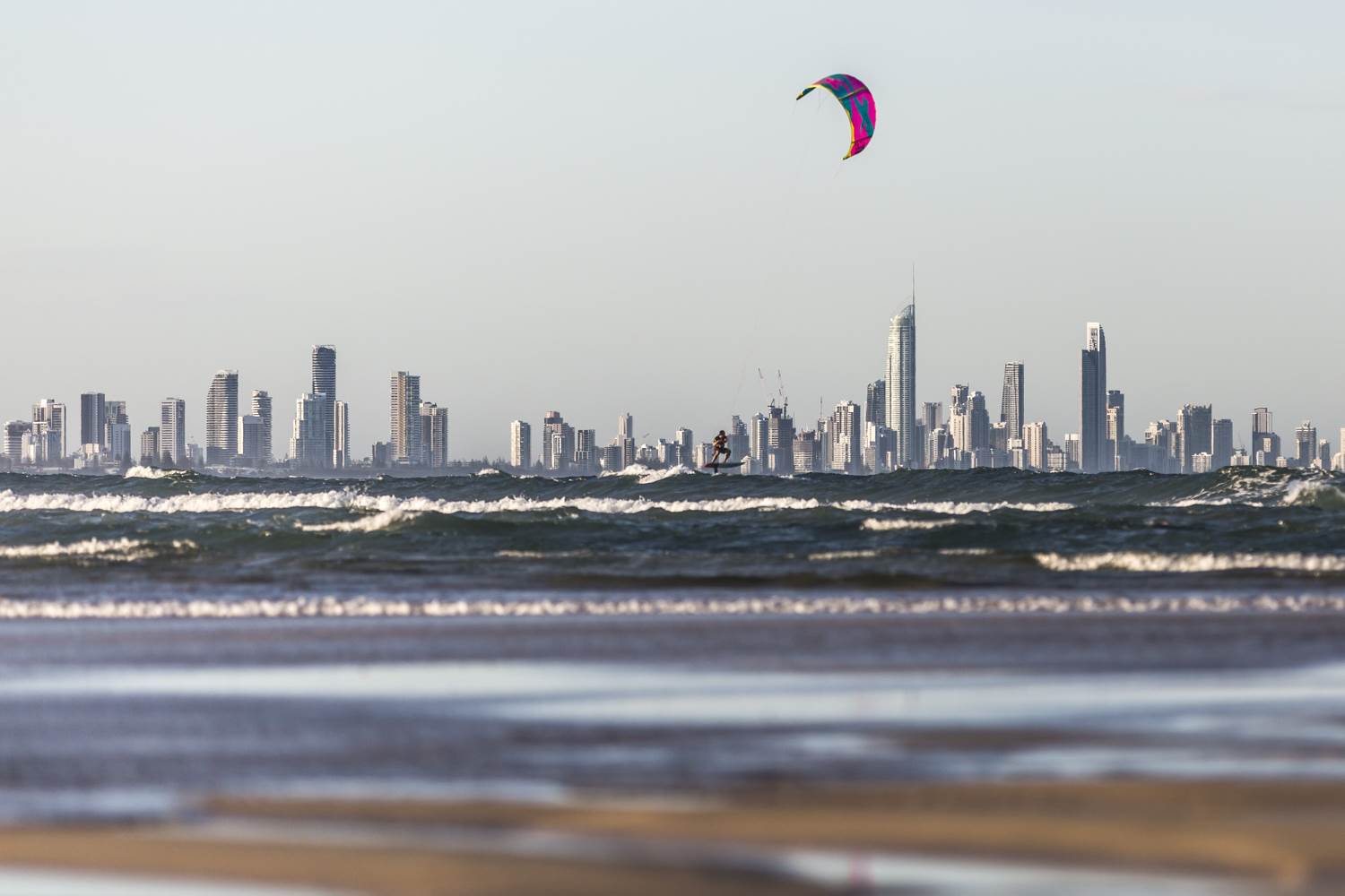 Here is a good Kite Foil lesson From Thierry in 13kts with an F-ONE Bandit 2018 6m at Currumbin QLD
