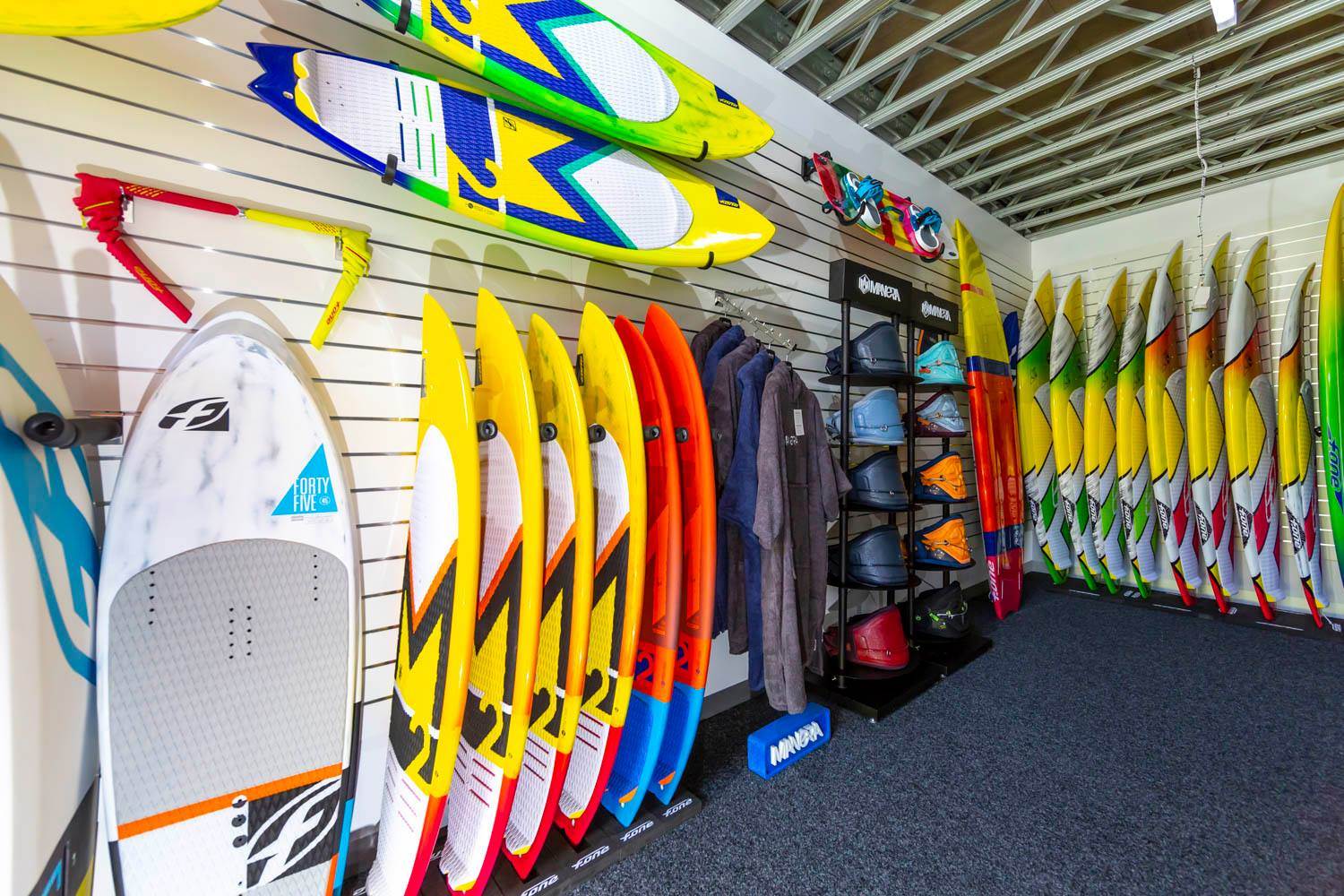 F-one and Manera Australia have opened they showroom and training facility here in Australia!