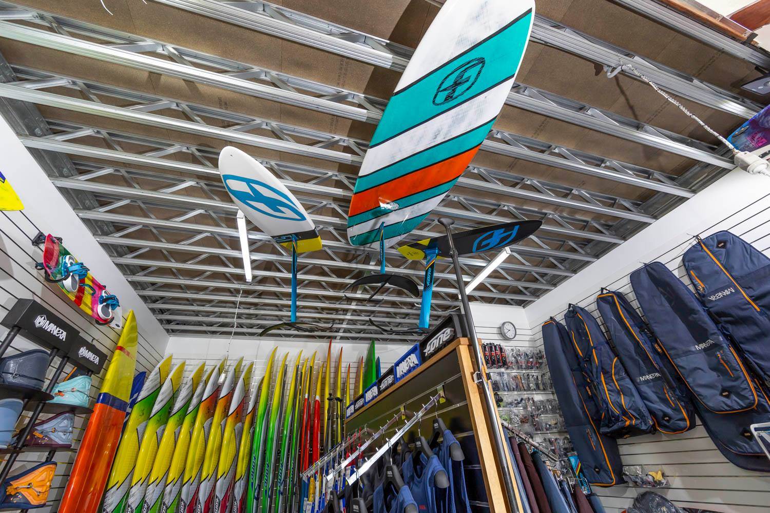 F-one and Manera Australia have opened they showroom and training facility here in Australia!