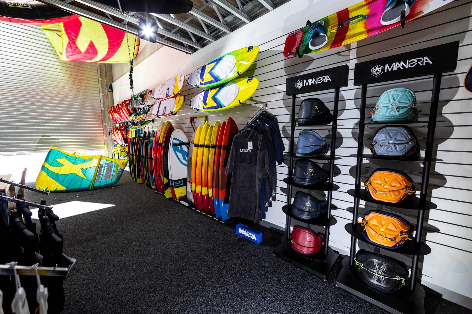 F-one and Manera Australia have opened they showroom and training facility here in Australia!