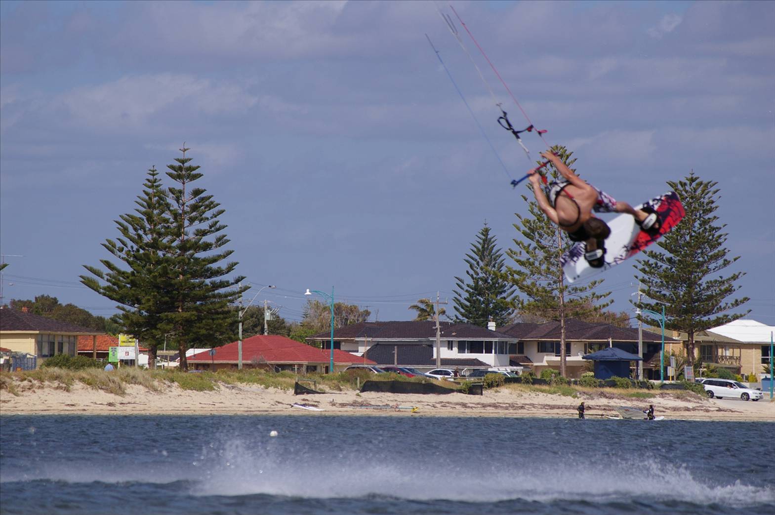 bradley melville pushing it on the new flexifoil fusion 2