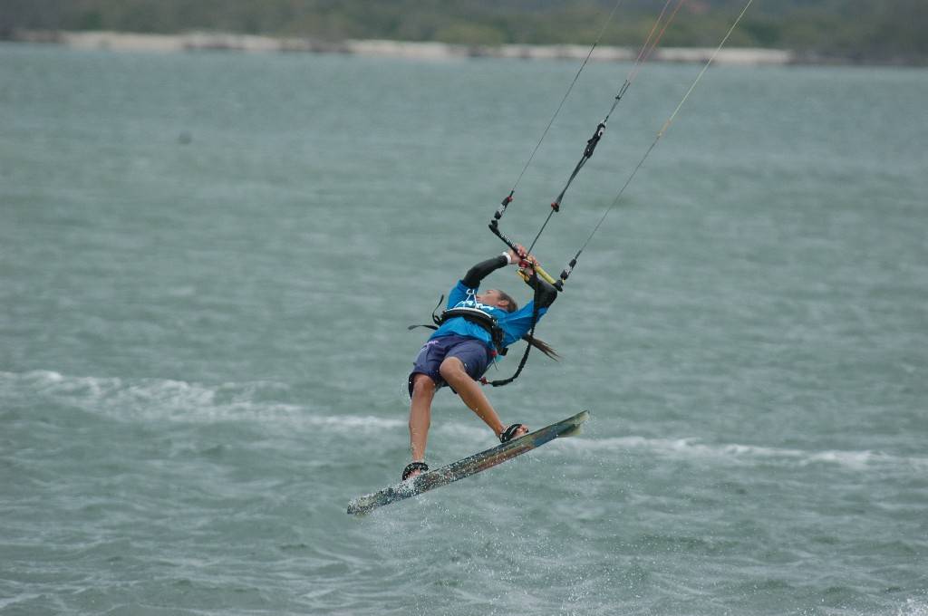 Girls in action at the 2008 Freestyle Nats at Elliott Heads