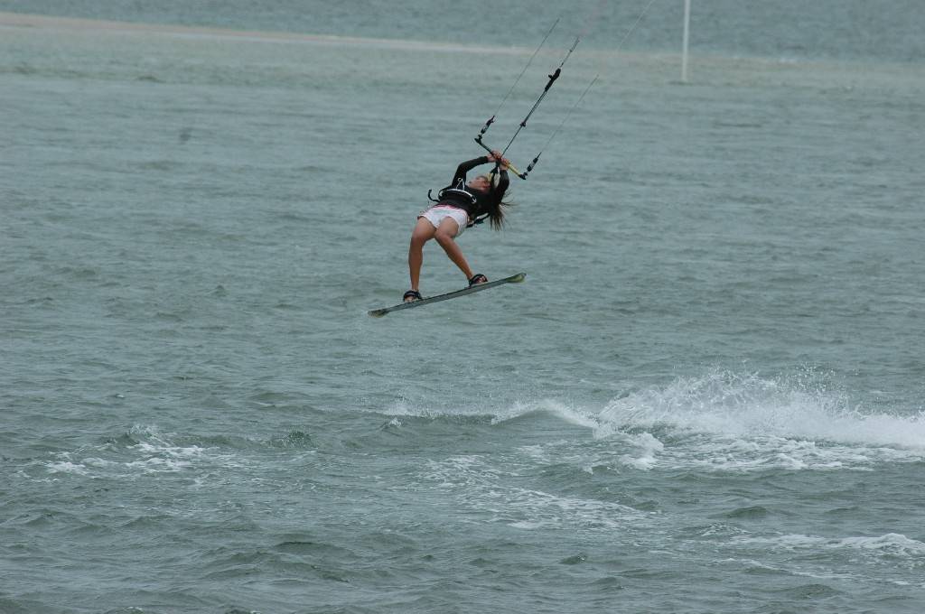 Girls in action at the 2008 Freestyle Nats at Elliott Heads