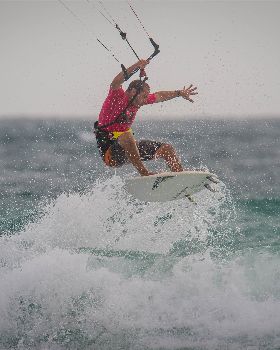 Kitesurfing