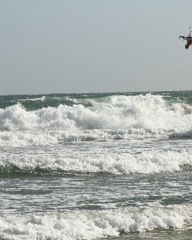 Kitesurfing