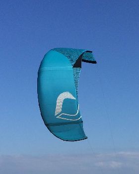 Kitesurfing