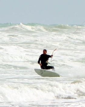 Kitesurfing