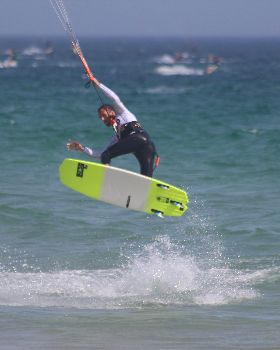 TARIFA STRAPLESS KITESURFING PRO 2016
