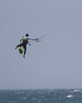 TARIFA STRAPLESS KITESURFING PRO 2016