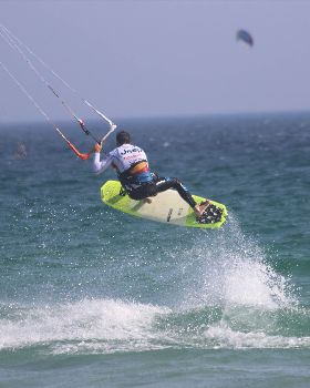 TARIFA STRAPLESS KITESURFING PRO 2016