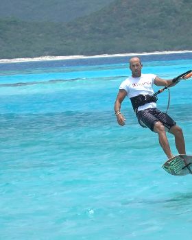 Kitesurfing