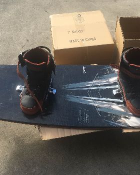2017 Slingshot Refraction with RAD boots