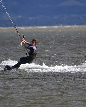 Kitesurfing