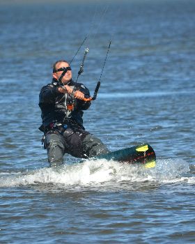 Kitesurfing