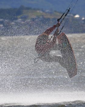 Kitesurfing