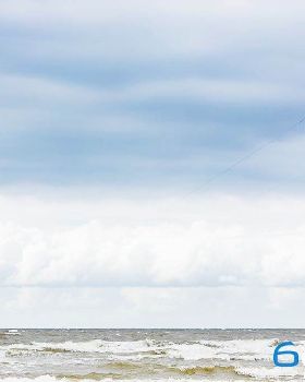 Kitesurfing