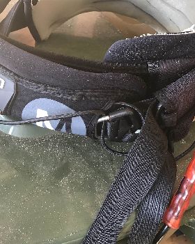Kitesurfing