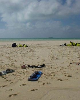 Kitesurfing