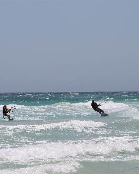 Kitesurfing