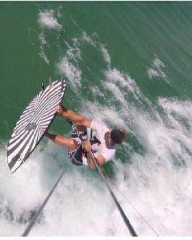 Kitesurfing