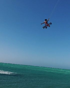 Kitesurfing