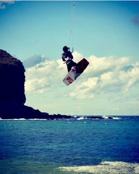 Kitesurfing