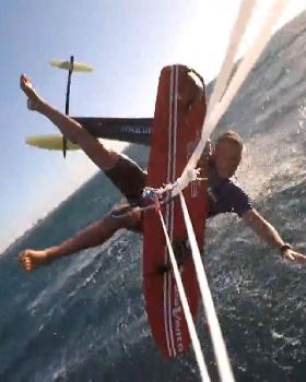 Kitesurfing
