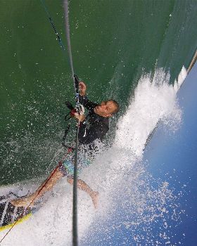 Kitesurfing