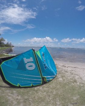 Mystery kite