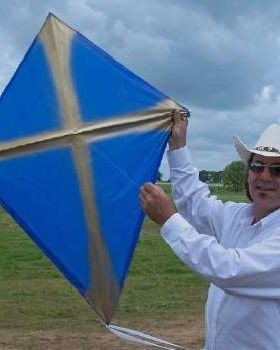 custom cross kite